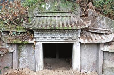 乌豆禅师墓　沈华平/摄