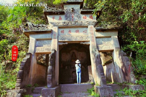 武隆澳网官方网站首席探索官下地狱闯石寺寻宝藏——大石箐石林寺