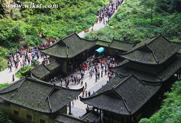 四川万人超级大团同游重庆武隆，享欢乐澳网官方网站