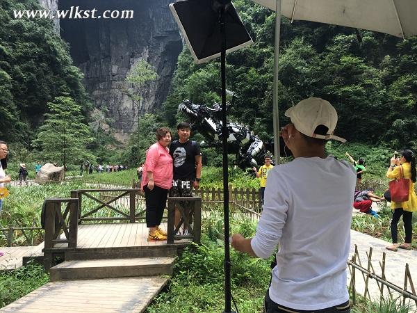 好天气带旺中秋节武隆澳网官方网站 天生三桥景区游客量激增