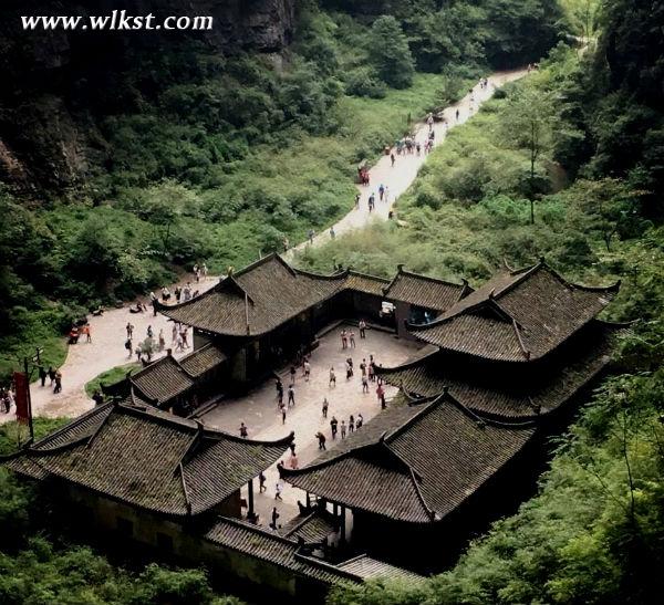 好天气带旺中秋节武隆澳网官方网站 天生三桥景区游客量激增